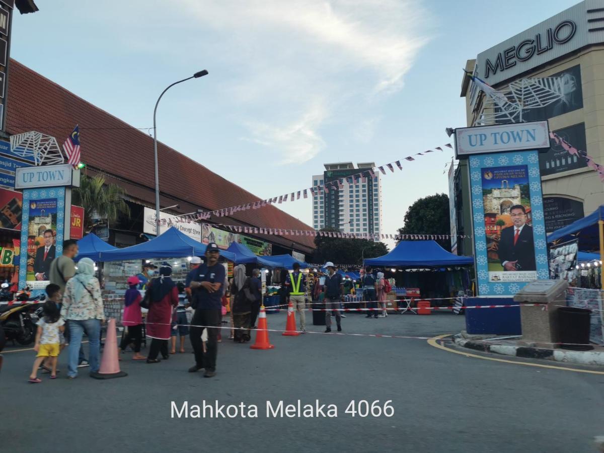 Homestay Melaka Mahkota Melaya Raya Extérieur photo